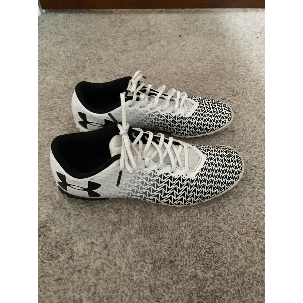 Under Armour Mens Soccer Cleats White Black Geometric 1278821-101 Size 7